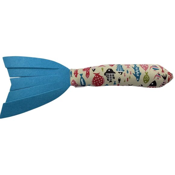DogLemi Catnip Cat Toy Fish Pattern 17.5" Crinkle Noises - Picture 2 of 5